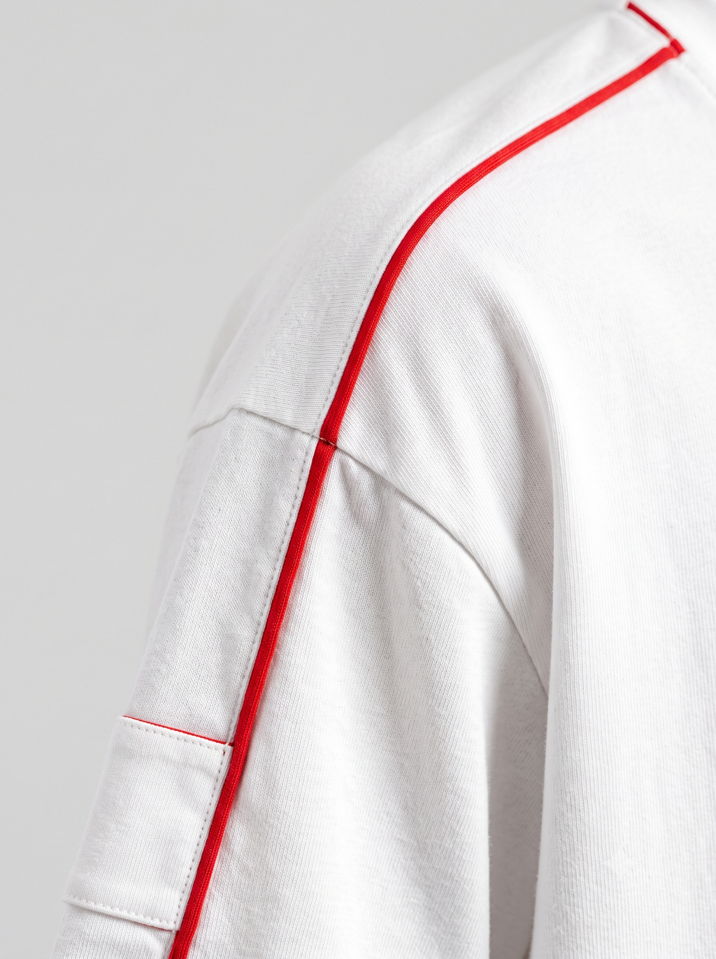 Lucsum Contrast Panel White — Macro close-up