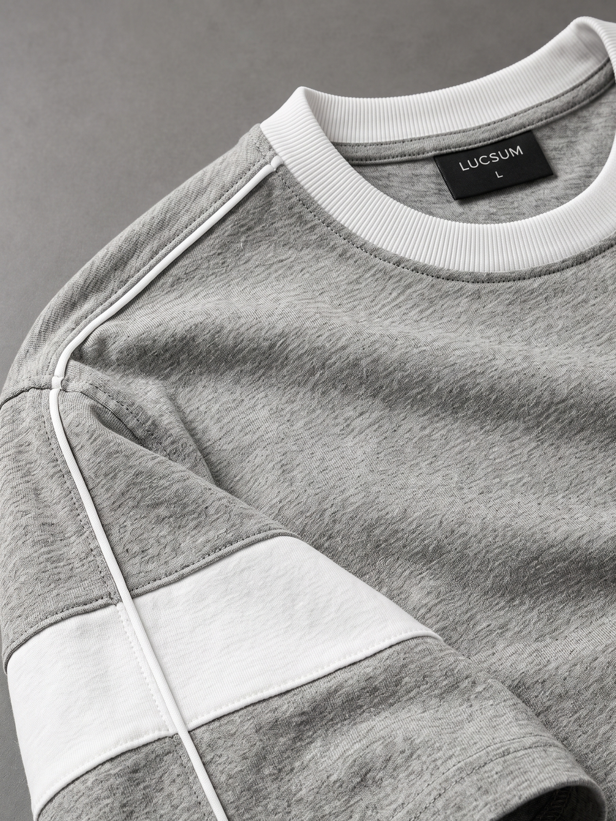 Lucsum Contrast Panel Grey — Macro close-up