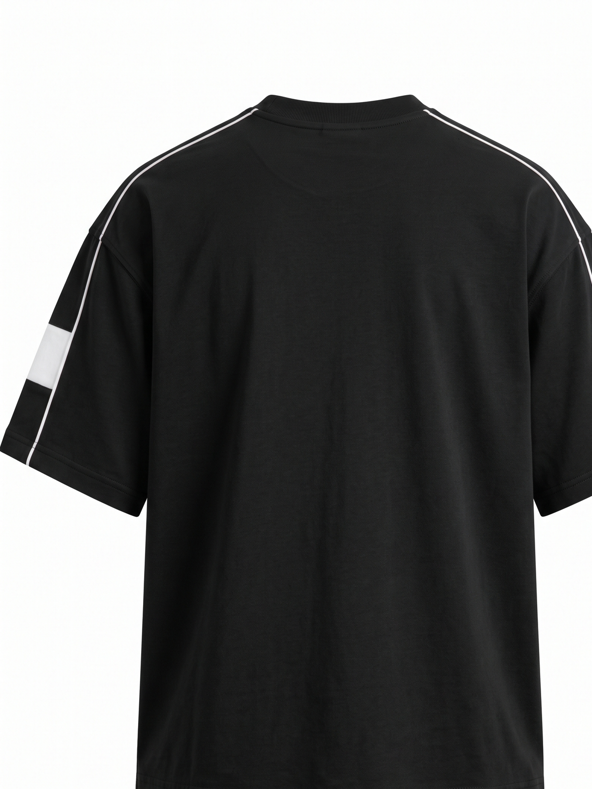 Lucsum Shoulder Logo Black — Back view